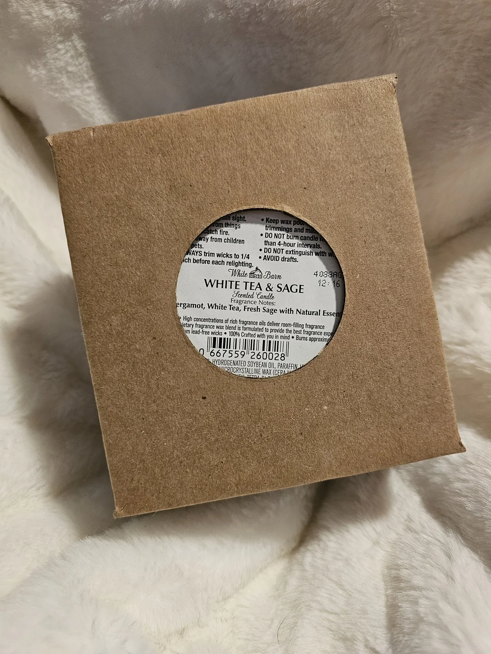 White Barn Candle Co White Tea & Sage 3 Wick Candle - Picture 4 of 4